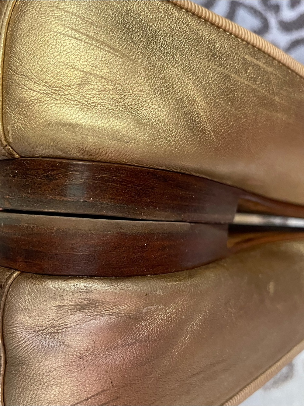 CHANEL Ballet Flat in Metallic Gold with Bow 37.5 - Picture 8 of 11
